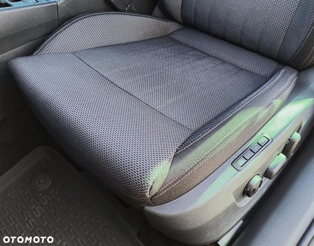 Skoda Superb 2.0 TSI Style DSG - 11