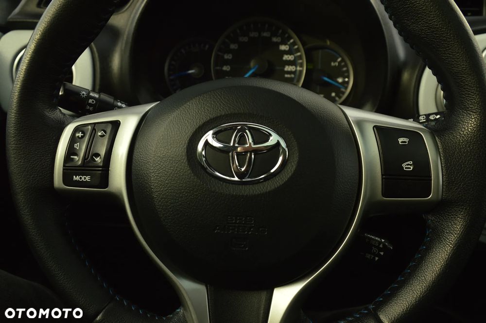 Toyota Yaris - 17