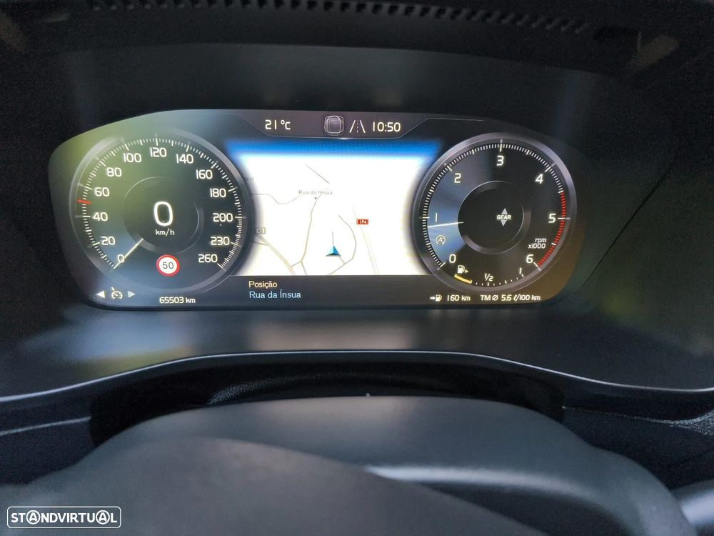 Volvo XC 40 2.0 D3 Momentum Plus - 19