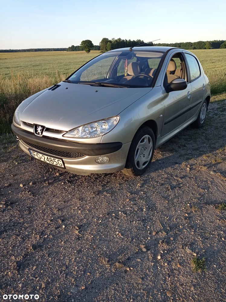 Peugeot 206 1.4 Trendy - 1