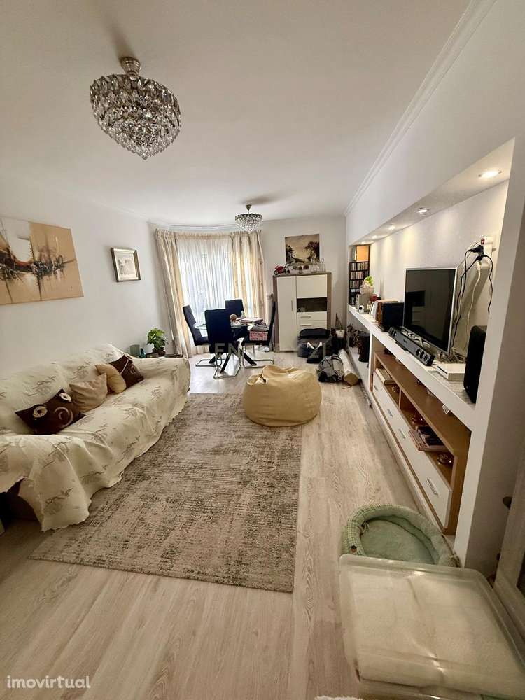 T3 com Excelente Localização – Mem Martins - Grande imagem: 3/18