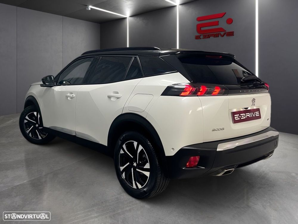 Peugeot 2008 1.2 PureTech GT Line EAT8 - 8