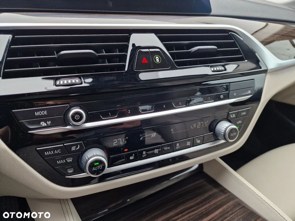 BMW Seria 5 520d xDrive MHEV Luxury Line - 9