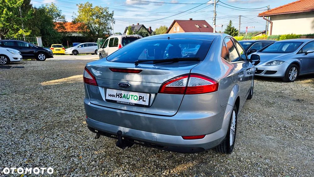 Ford Mondeo 2.0 FF Ghia - 13