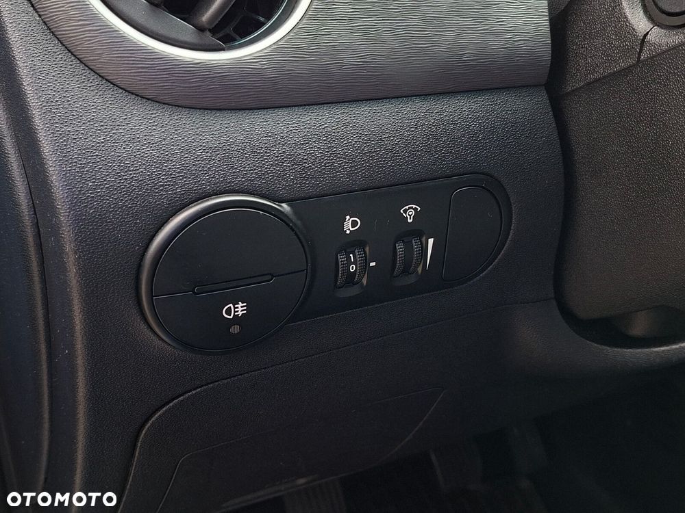 Hyundai i10 - 21