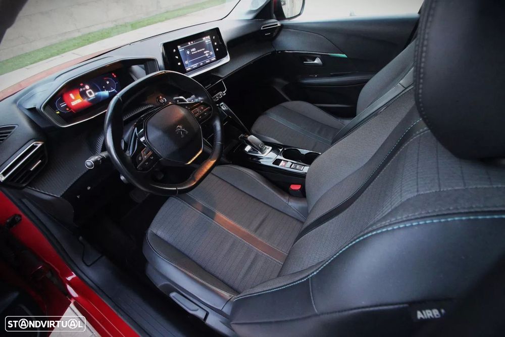 Peugeot 208 1.2 PureTech Allure EAT8 - 9