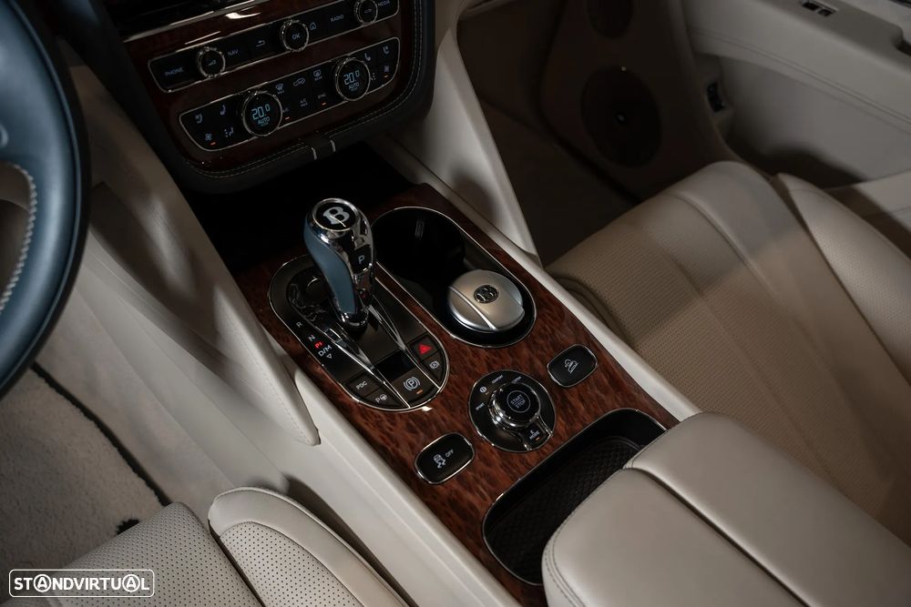 Bentley Bentayga Hybrid - 23