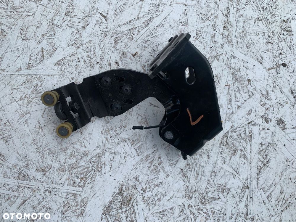 Rolka Drzwi Przesuwnych Lewa Expert Jumpy Vivaro 2016-2024