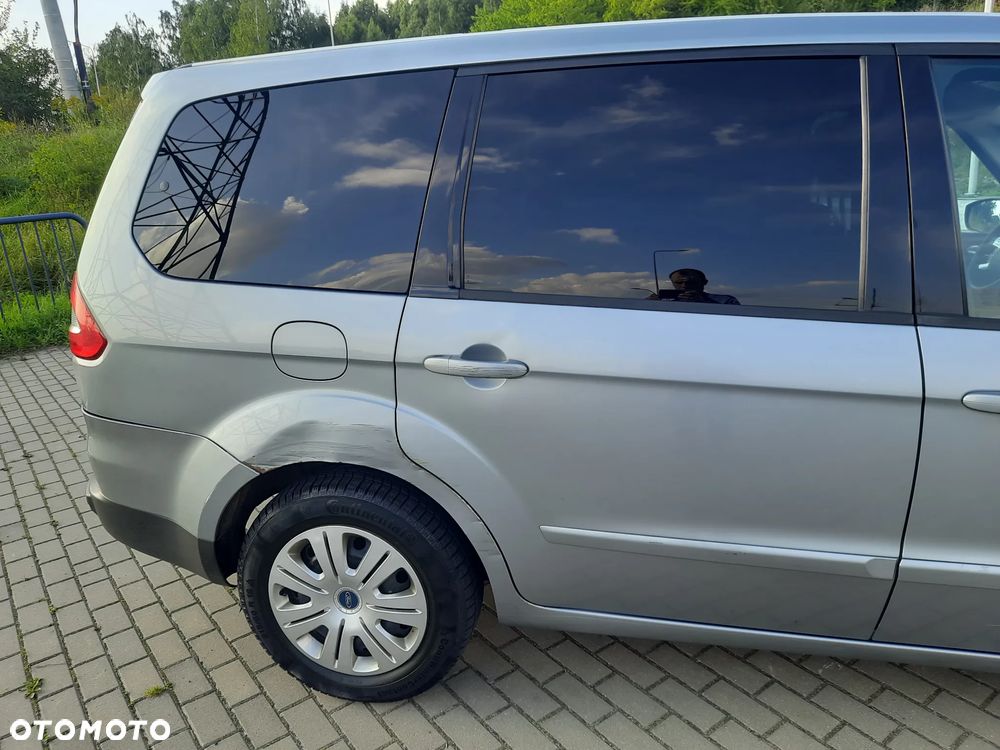 Ford Galaxy 1.8 TDCi Ghia - 23