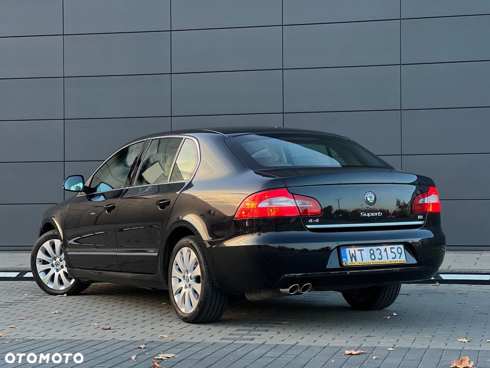 Skoda Superb 2.0 TDI 4x4 Elegance DSG - 13