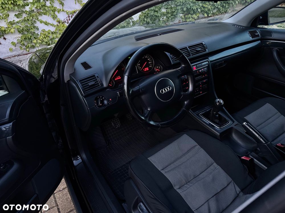 Audi A4 Avant - 26