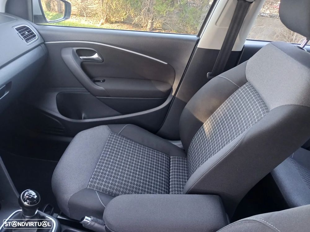 VW Polo 1.4 TDi BlueMotion - 34