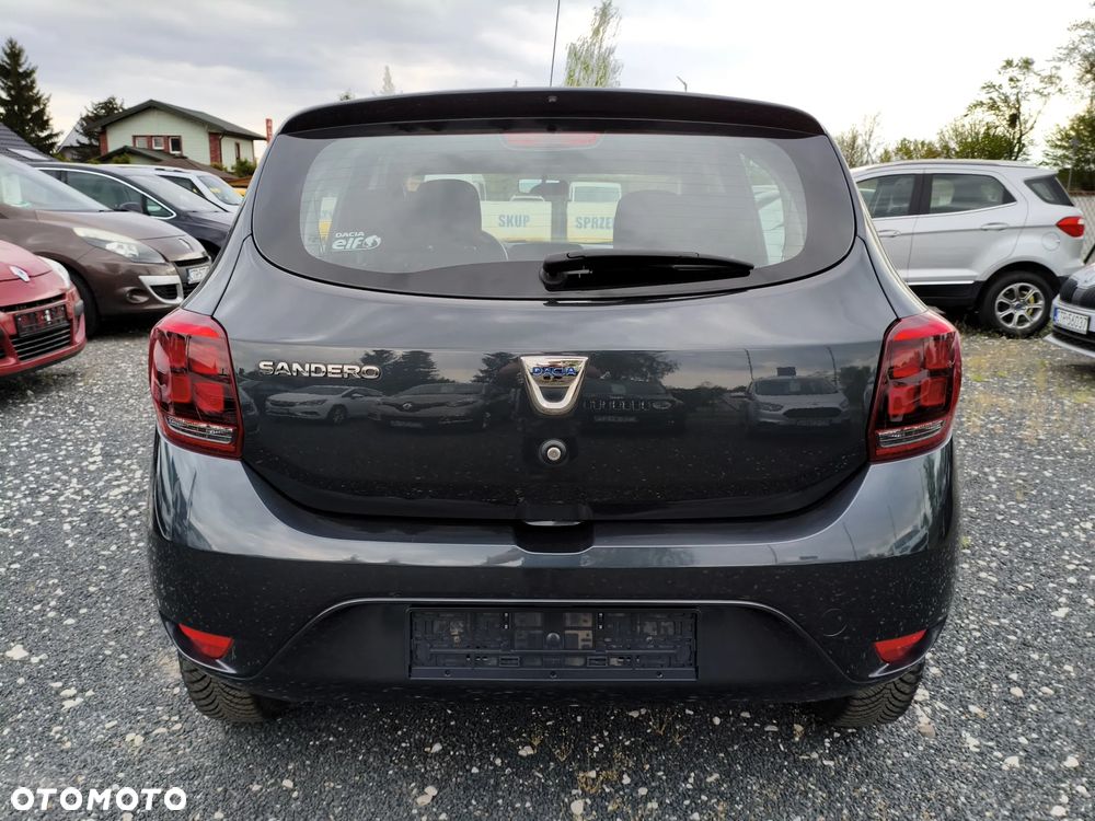 Dacia Sandero - 10