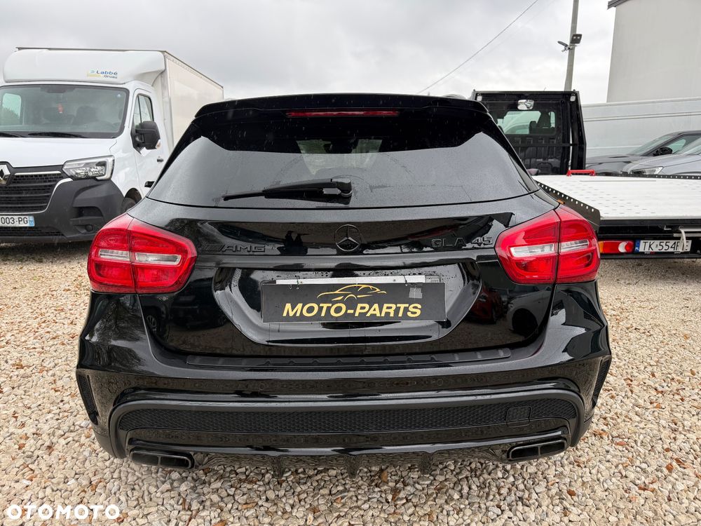 Mercedes-Benz GLA - 6
