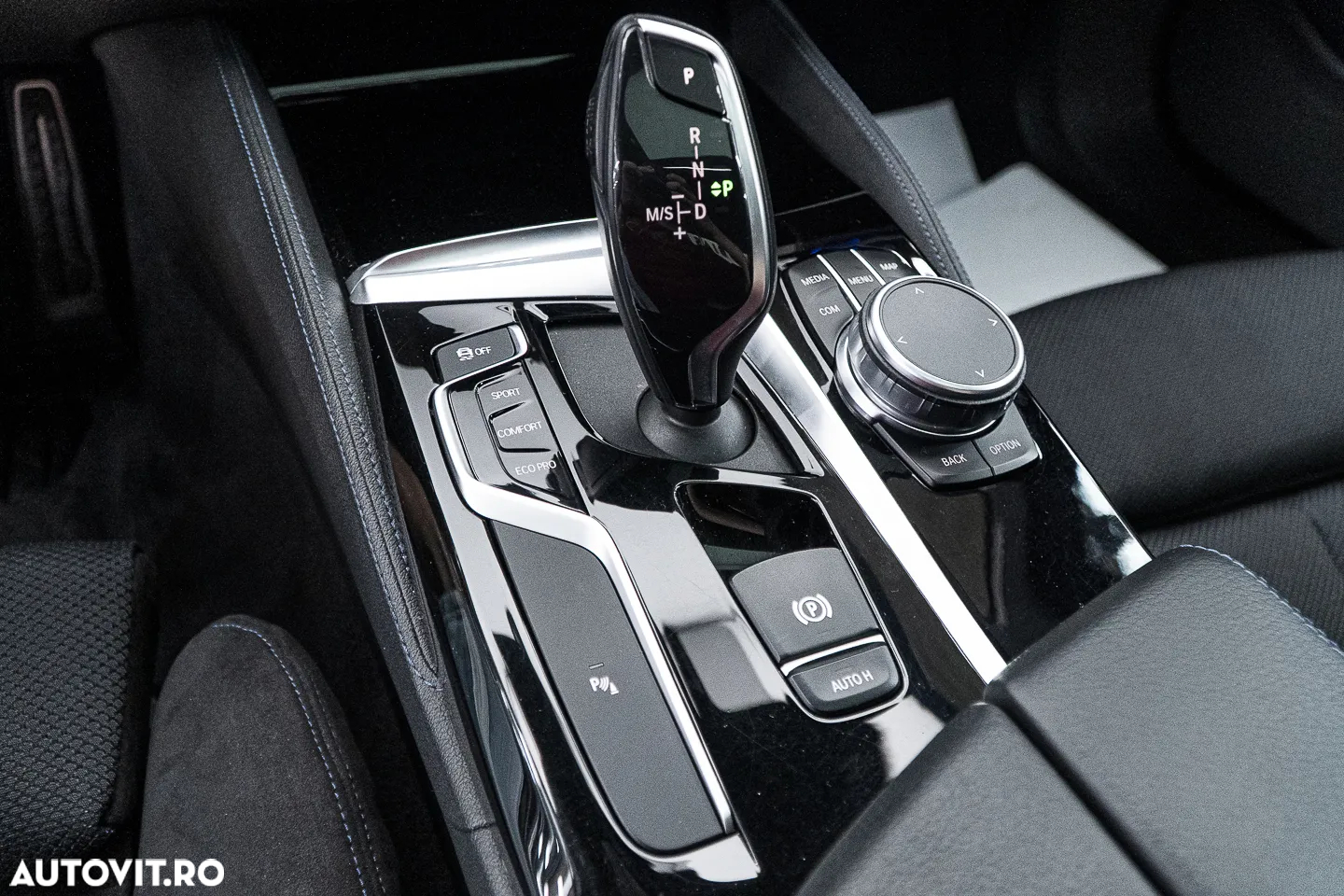 BMW Seria 5 520d Aut. M Sport Edition - 34