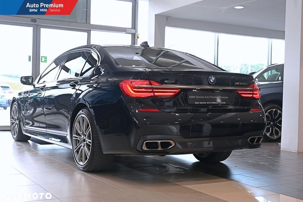 BMW Seria 7 M760Li xDrive - 29