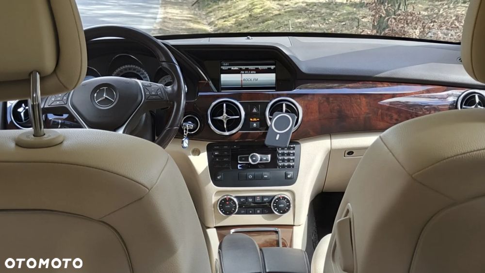 Mercedes-Benz GLK 350 4Matic (BlueEFFICIENCY) 7G-TRONIC - 15