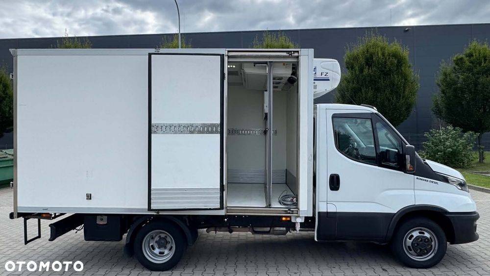 Iveco 35C16 CHŁODNIA BLIŹNIAK HI-MATIC - 13