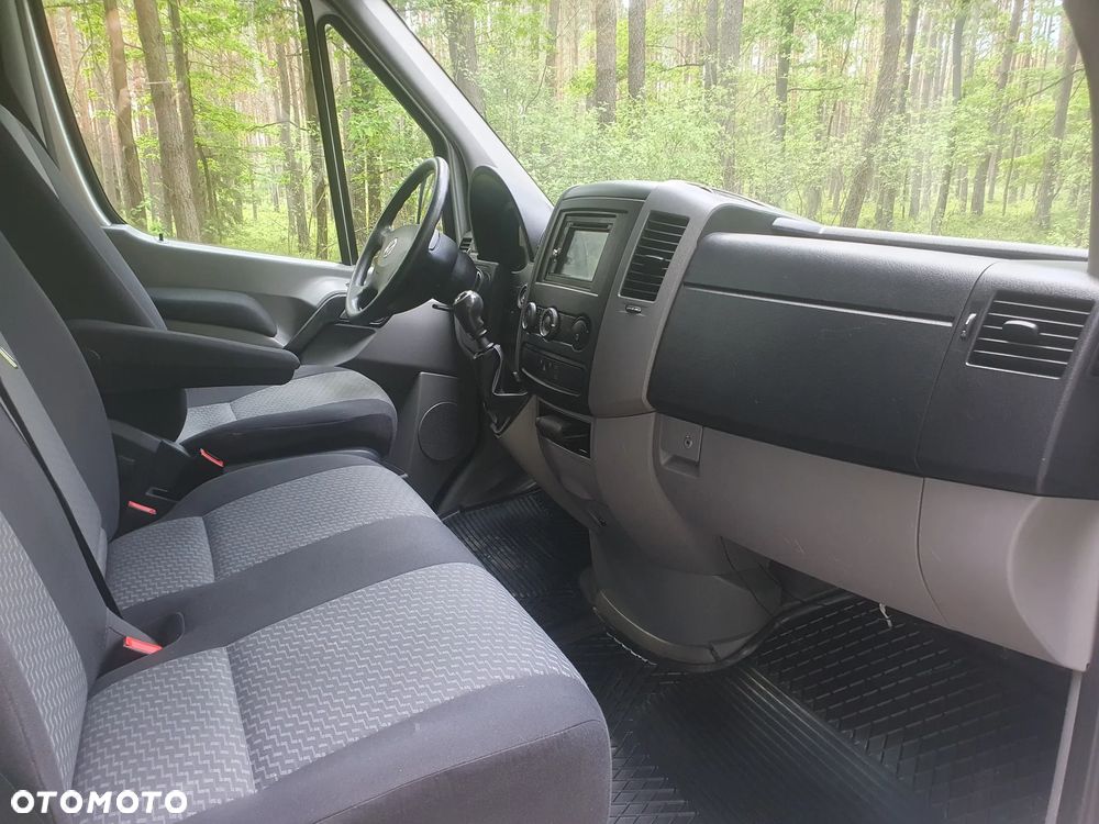 Volkswagen Crafter - 13