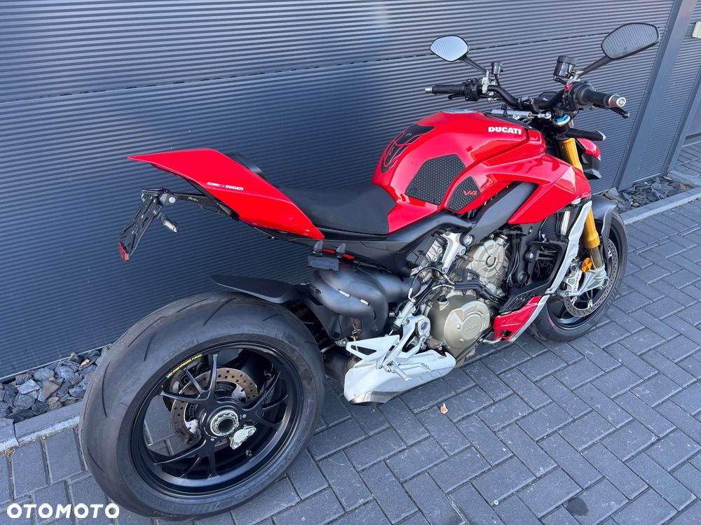 Ducati Streetfighter V4 - 4