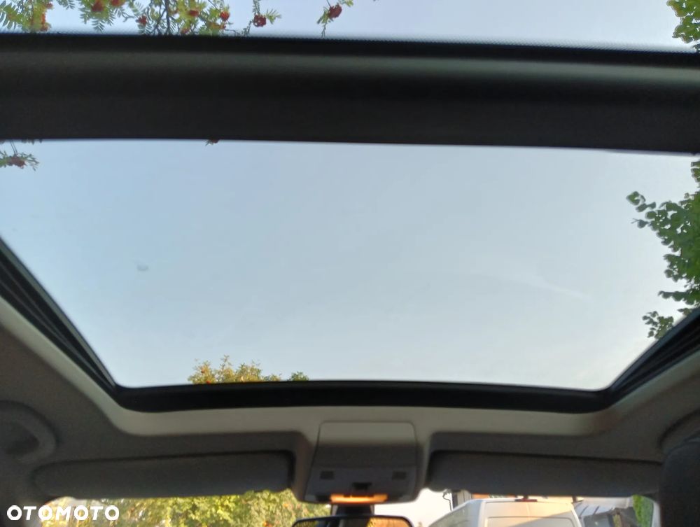 BMW Seria 3 320i - 29
