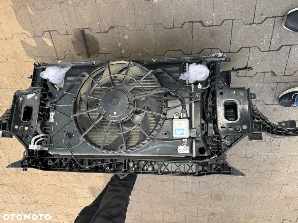 PAS PRZEDNI CHŁODNICE KIA PROCEED III 1.5 TGDI - 4