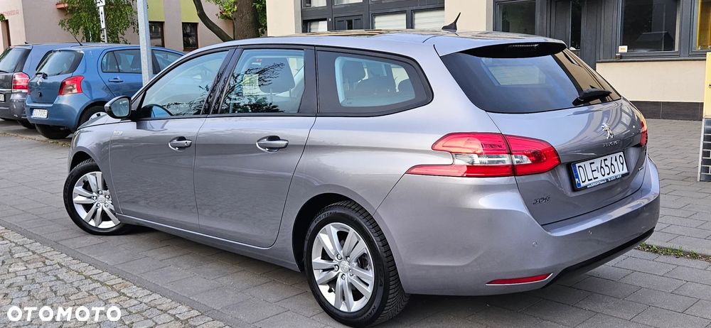 Peugeot 308 BlueHDi 120 Stop & Start Business-Line - 4