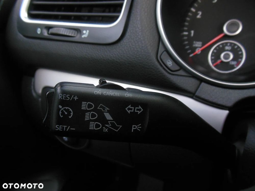 Volkswagen Golf - 18