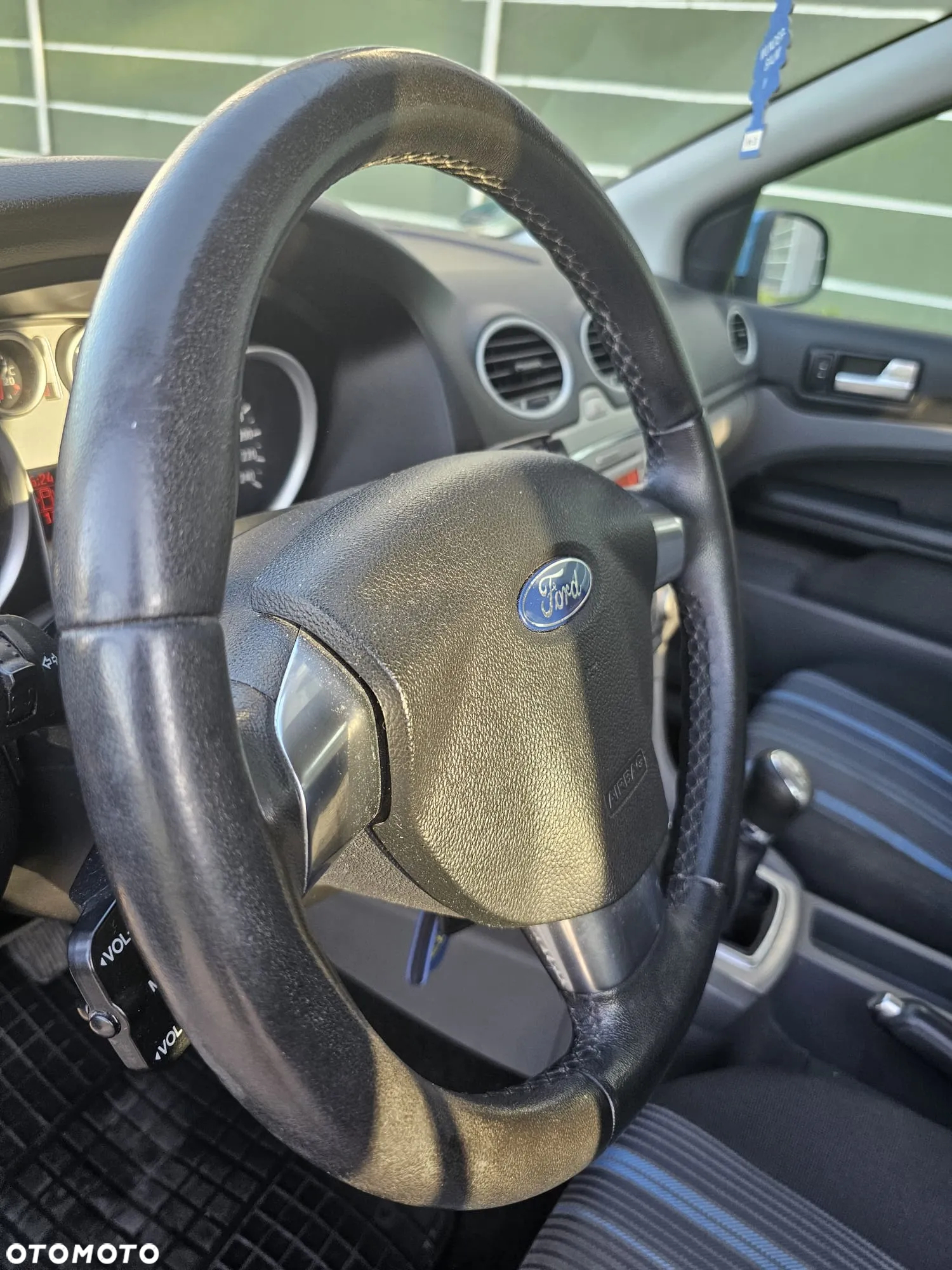 Ford Focus 1.6 16V Ambiente - 14