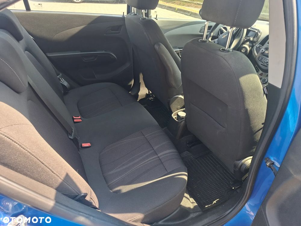 Chevrolet Aveo 1.2 LT - 8