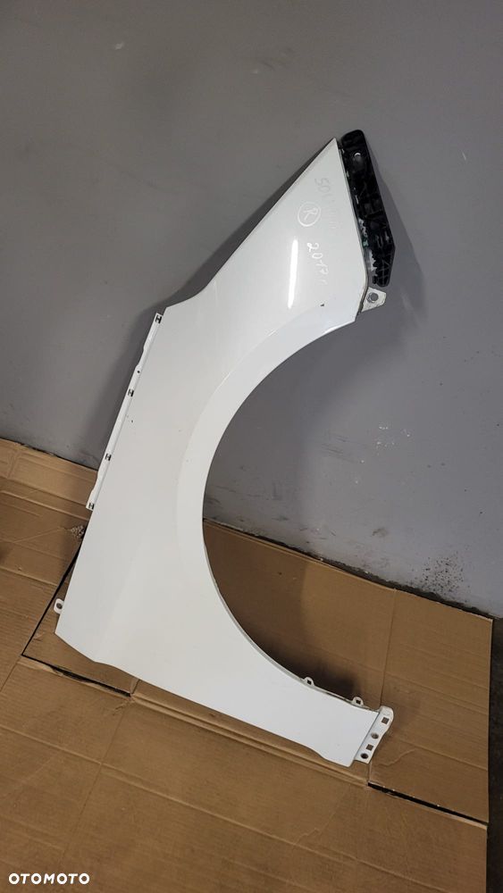 Hyundai sonata 2016rok blotnik prawy przod orginal - 1