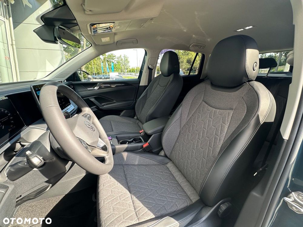 Volkswagen Tiguan - 12
