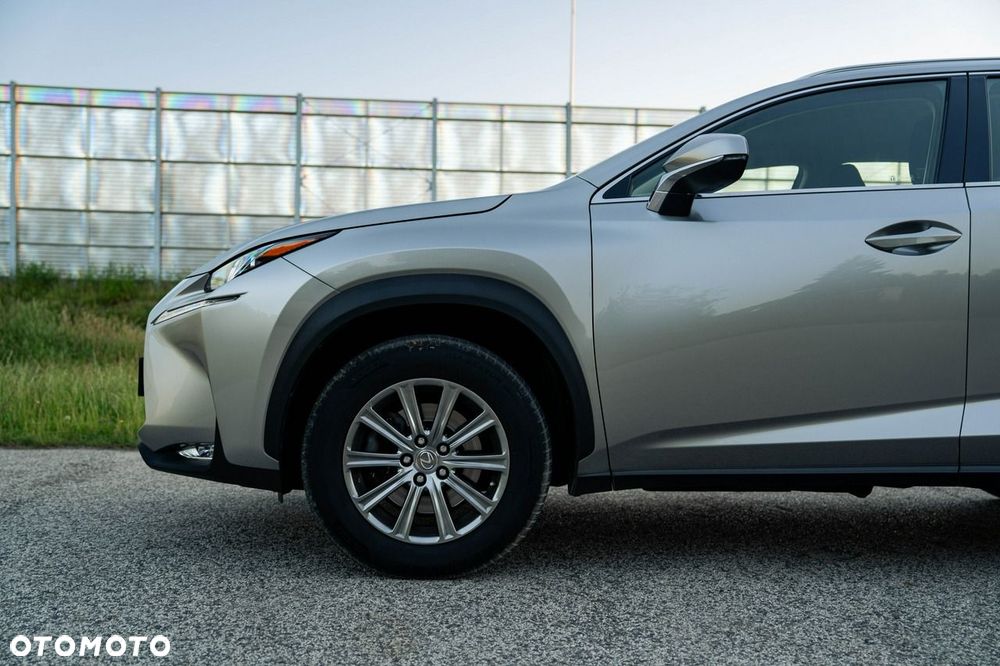 Lexus NX 200t Elite AWD - 12