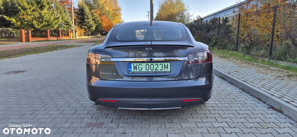 Tesla Model S Performance - 7