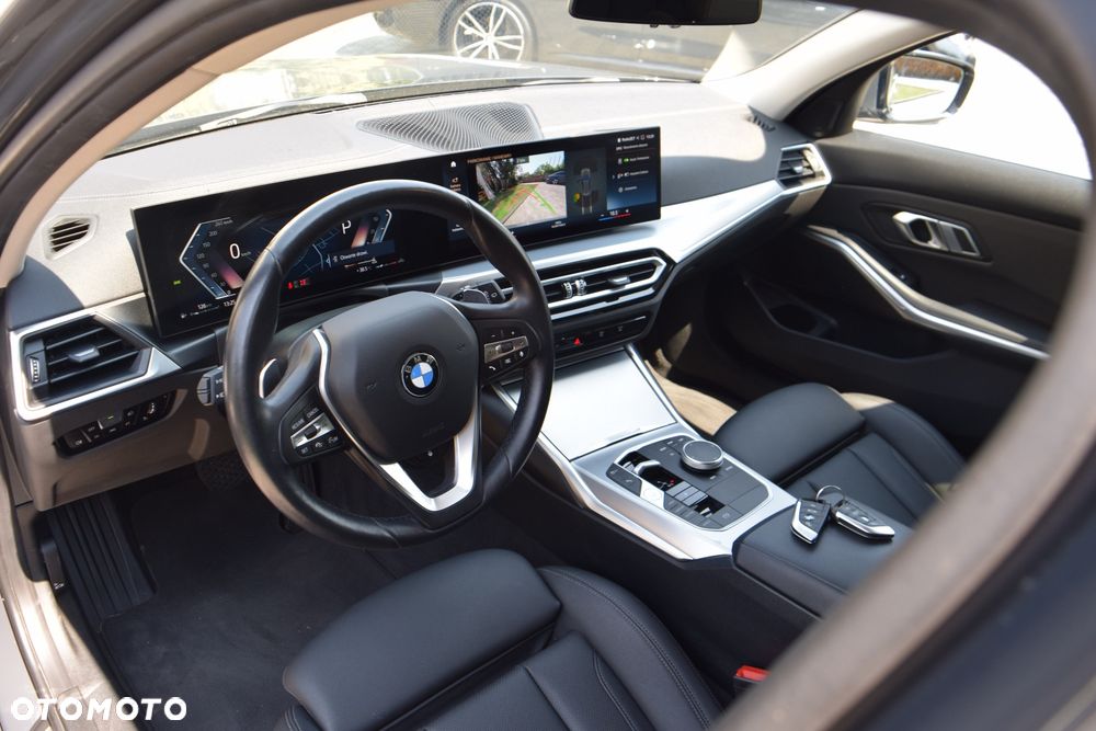 BMW Seria 3 320d xDrive Luxury Line sport - 11