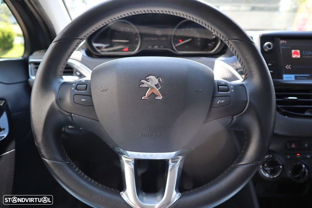 Peugeot 208 1.2 PureTech Style - 12