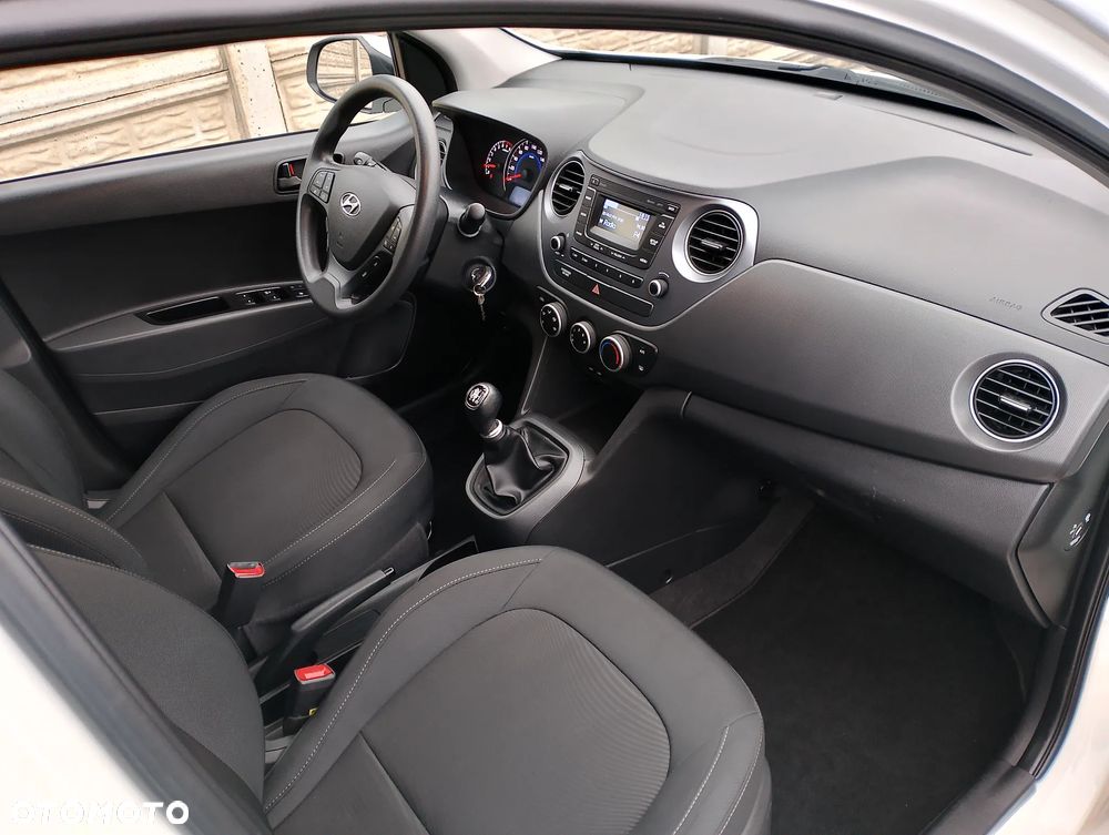 Hyundai i10 - 16