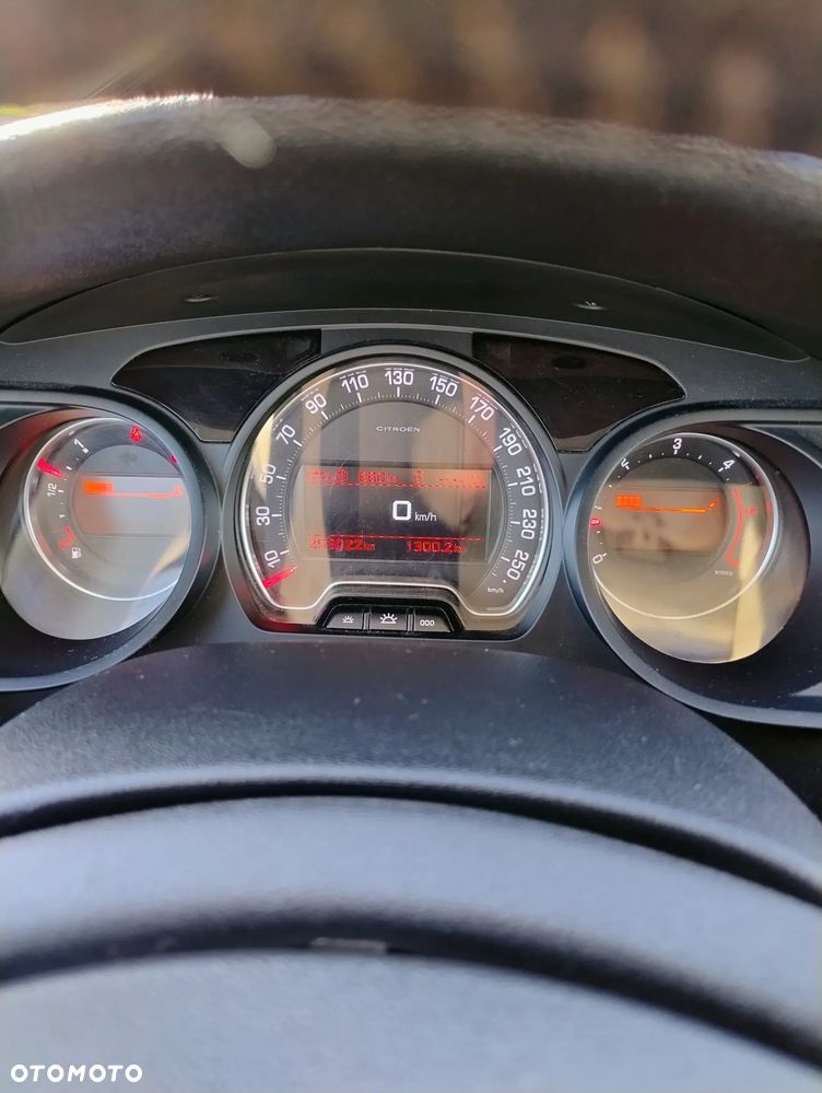 Citroën C5 HDi 140 FAP Exclusive - 5