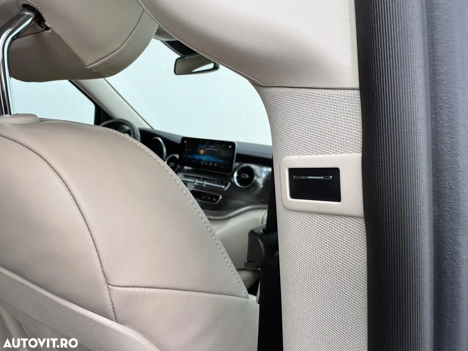 Mercedes-Benz V 300 d Combi Lung 237 CP AWD 9AT - 24