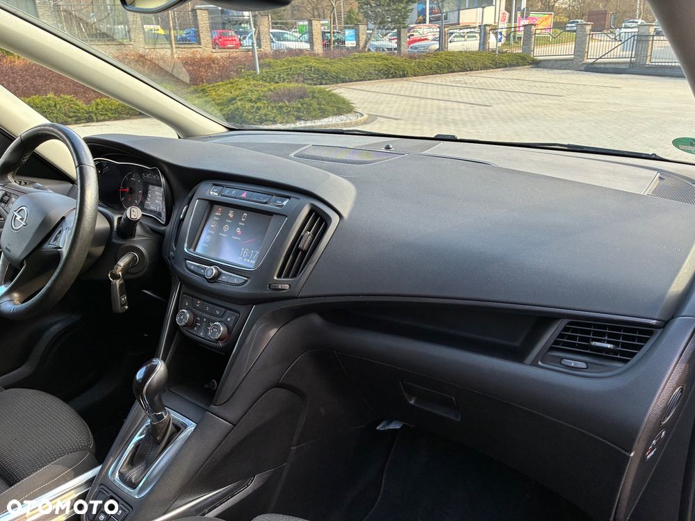 Opel Zafira - 11