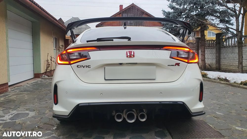 Honda Civic 2.0 VTEC Turbo Type R - 11