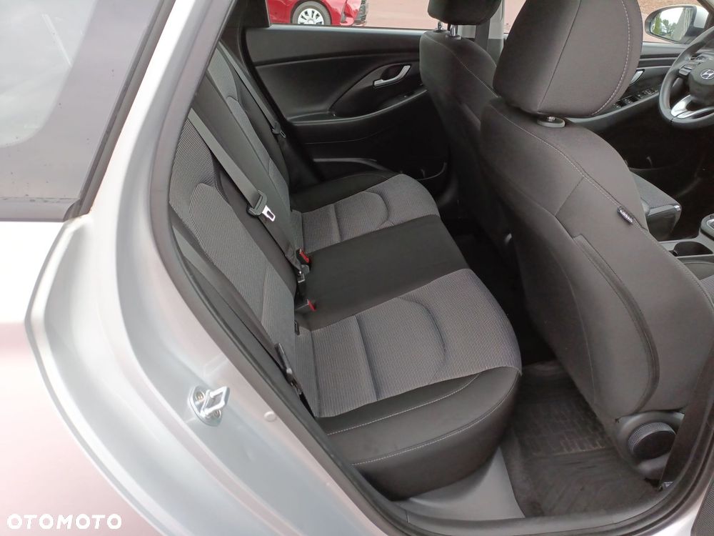 Hyundai i30 1.4 Classic + - 13