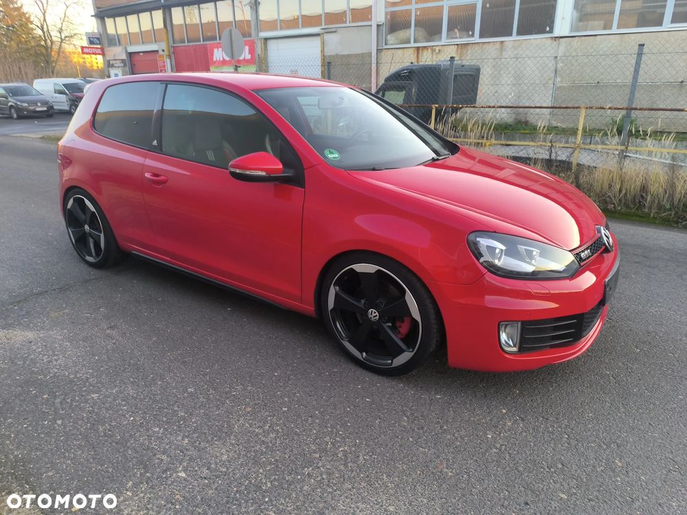 Volkswagen Golf 2.0 GTI adidas - 5