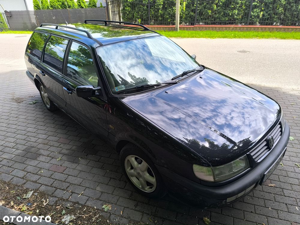 Volkswagen Passat 1.8 CL - 2