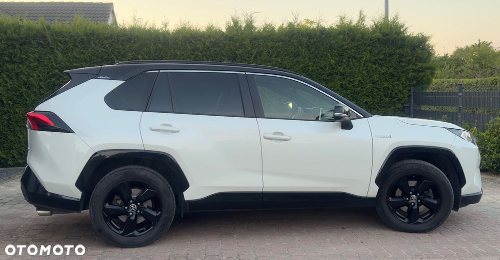 Toyota RAV4 - 4