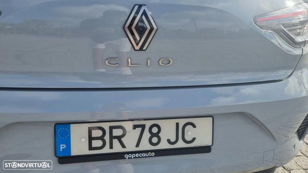 Renault Clio - 22