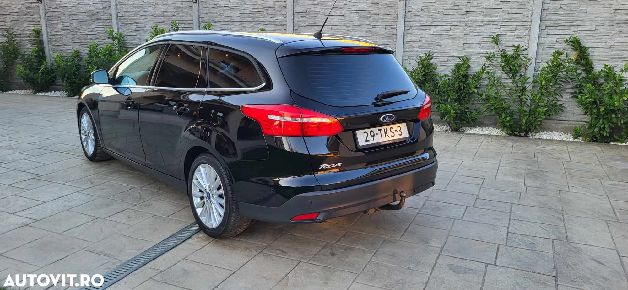 Ford Focus - 8