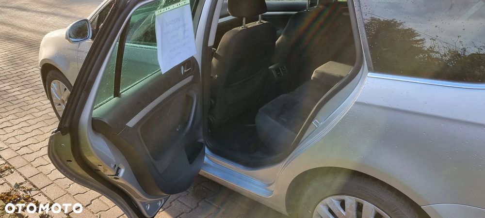 Volkswagen Golf Variant 2.0 TDI Highline - 4