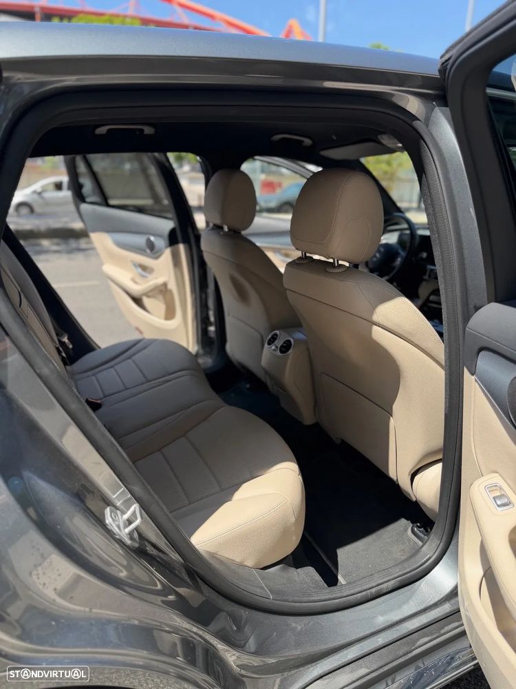Mercedes-Benz EQC 400 4Matic - 9