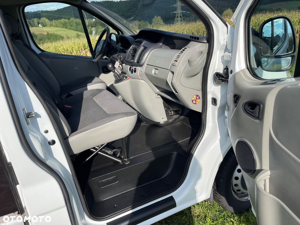 Opel Vivaro - 16